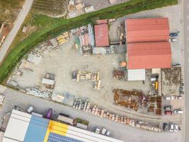 Depot und Arbeiterunterkunft