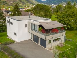 Doppelgarage mit Pultdach bekiest