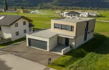 Stützmauer Vorplatz Garage